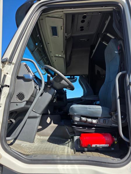 Camião Volvo FH 420