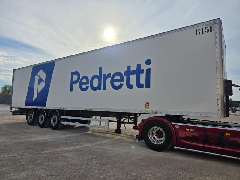 Semirimorchio Fruehauf