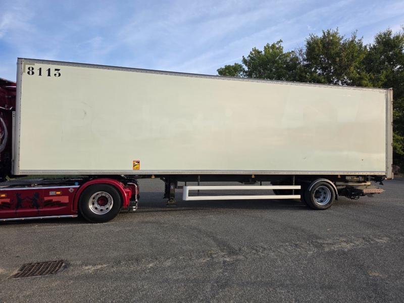 Semirimorchio Fruehauf
