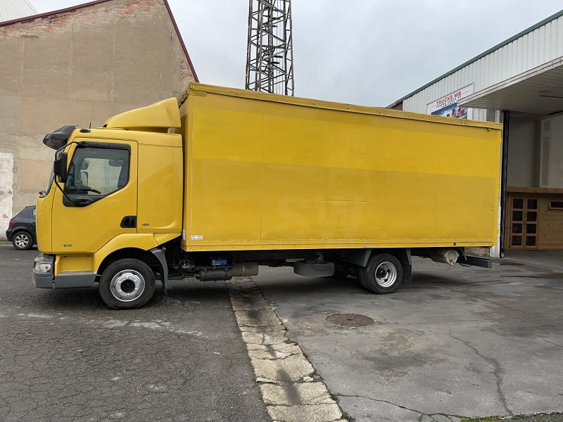 Truck Renault 210.10B