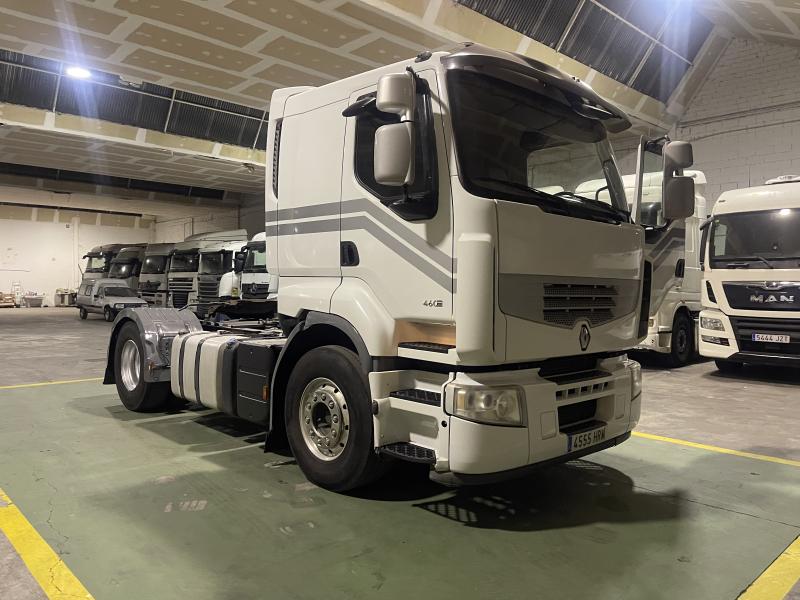 Trekker Renault Premium 460.18