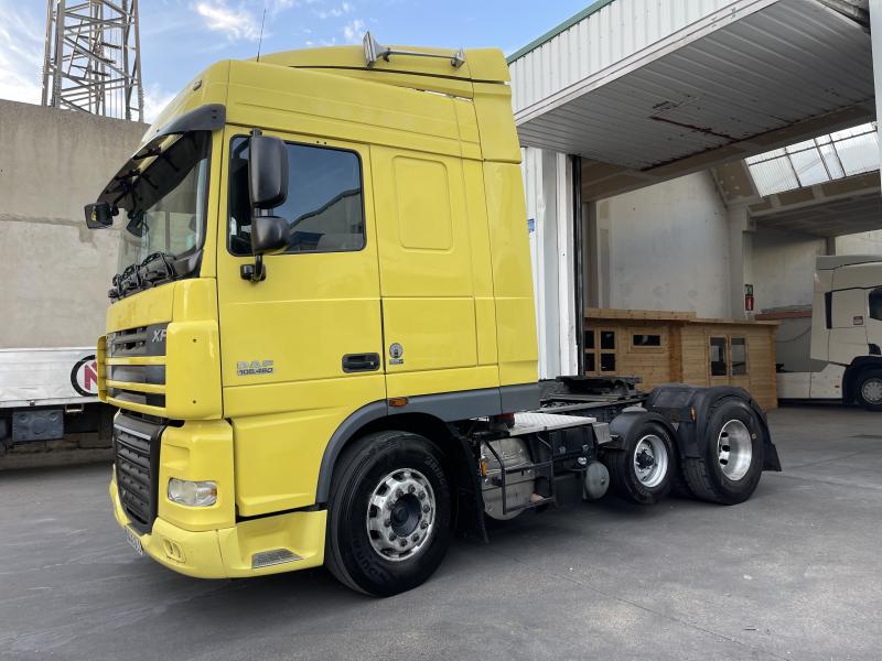 Trekker DAF XF105 460