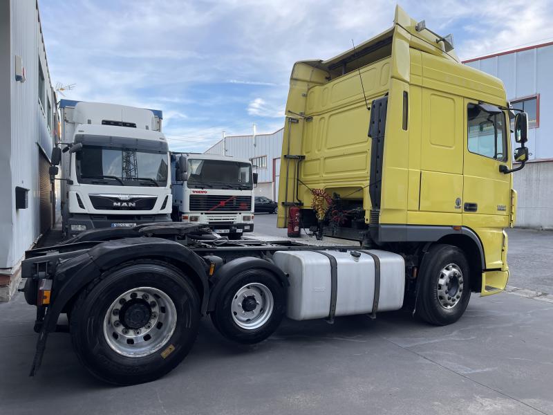 Trekker DAF XF105 460