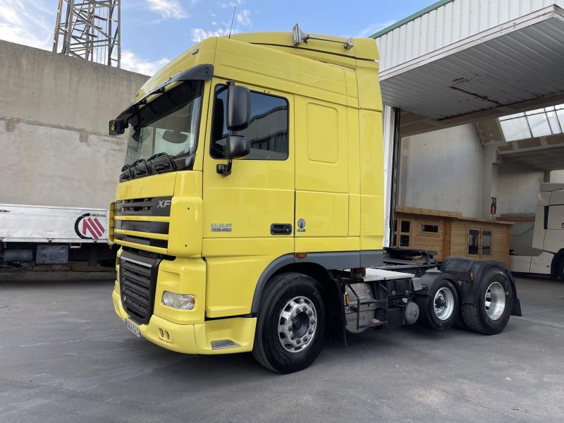 Trekker DAF XF105 460
