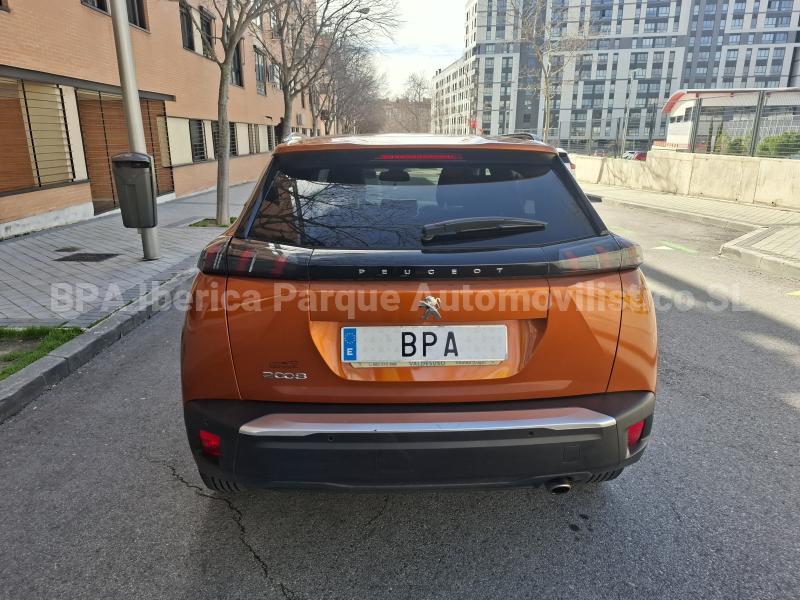 Coche Peugeot 2008 1.5 BlueHDi 110 S&S Allure Urbano