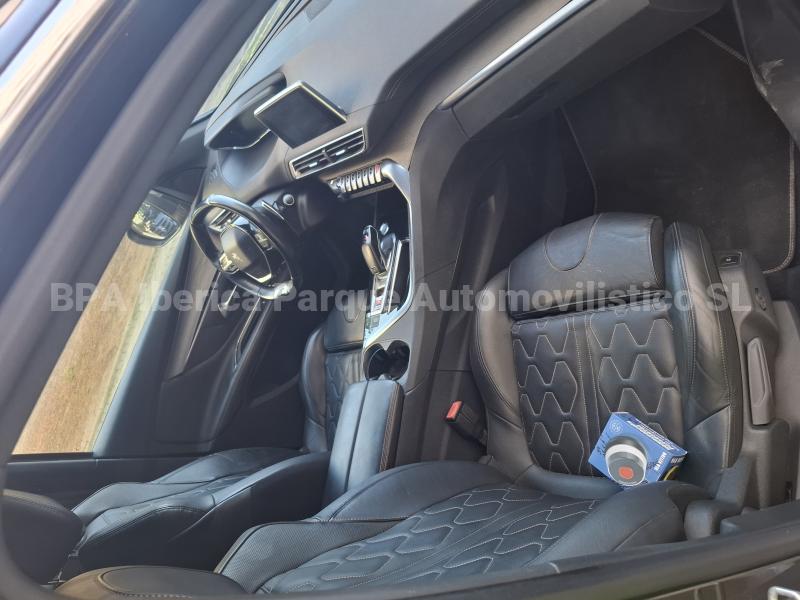 Car Peugeot 3008 GT 2.0L BlueHDi 180 S&S EAT8 Sedan