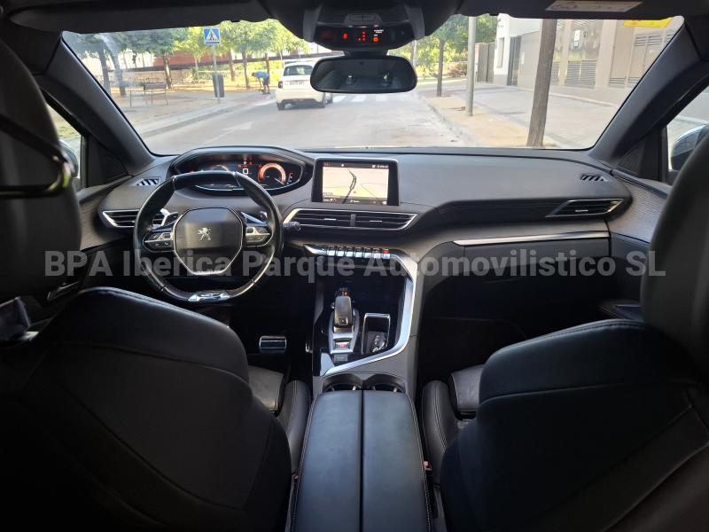 Car Peugeot 3008 GT 2.0L BlueHDi 180 S&S EAT8 Sedan
