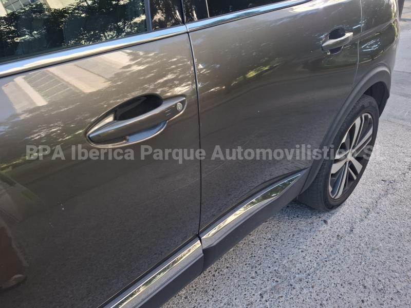 Car Peugeot 3008 GT 2.0L BlueHDi 180 S&S EAT8 Sedan