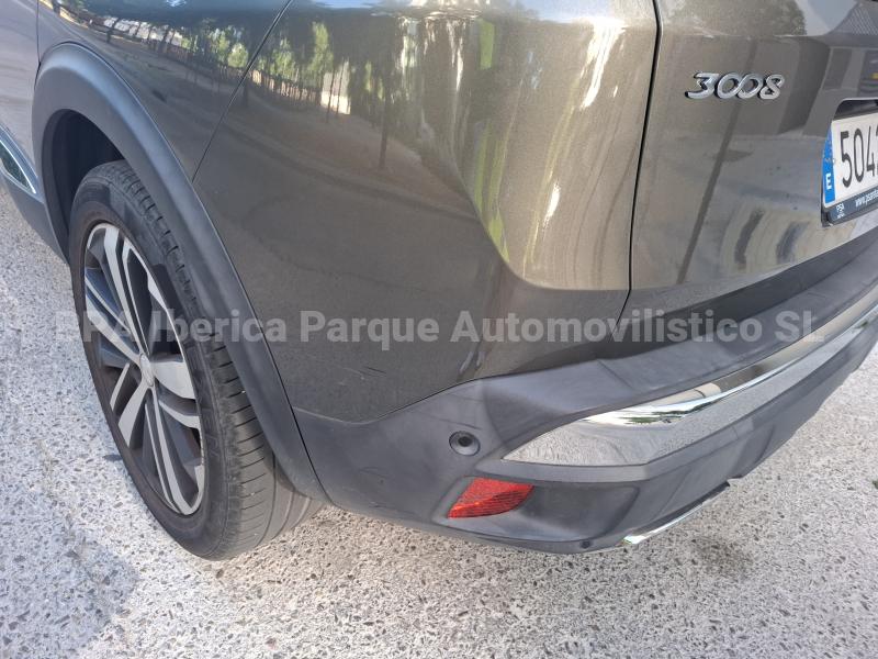 Car Peugeot 3008 GT 2.0L BlueHDi 180 S&S EAT8 Sedan