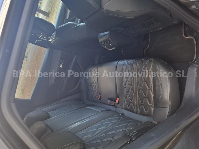 Car Peugeot 3008 GT 2.0L BlueHDi 180 S&S EAT8 Sedan