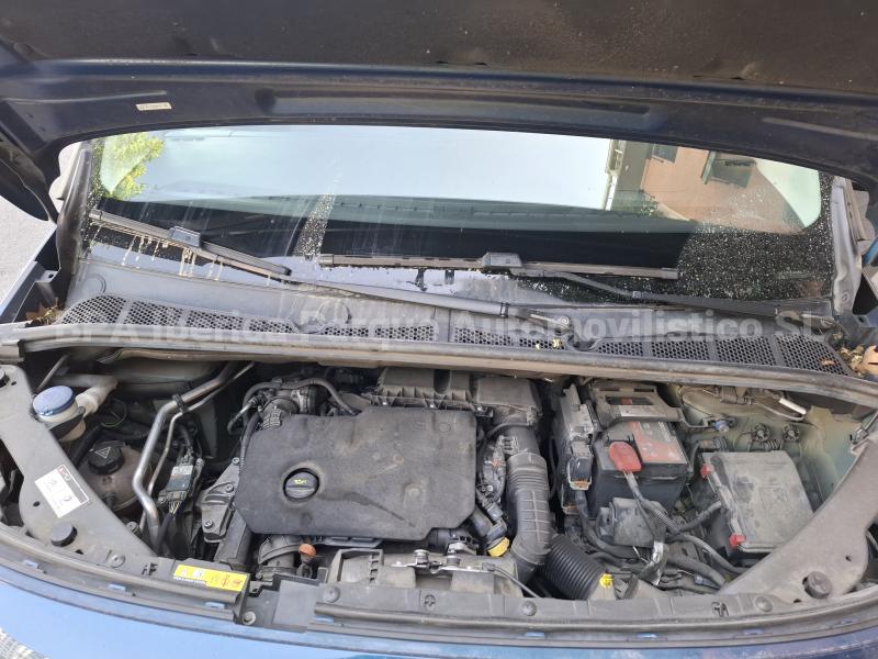 Car Citroën Berlingo Talla M 1.5 BlueHDi 100 CV S&S Feel MPV