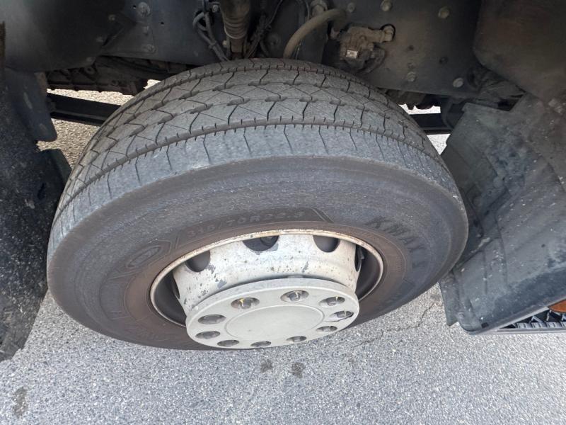 vrachtwagen Renault Gamme D WIDE