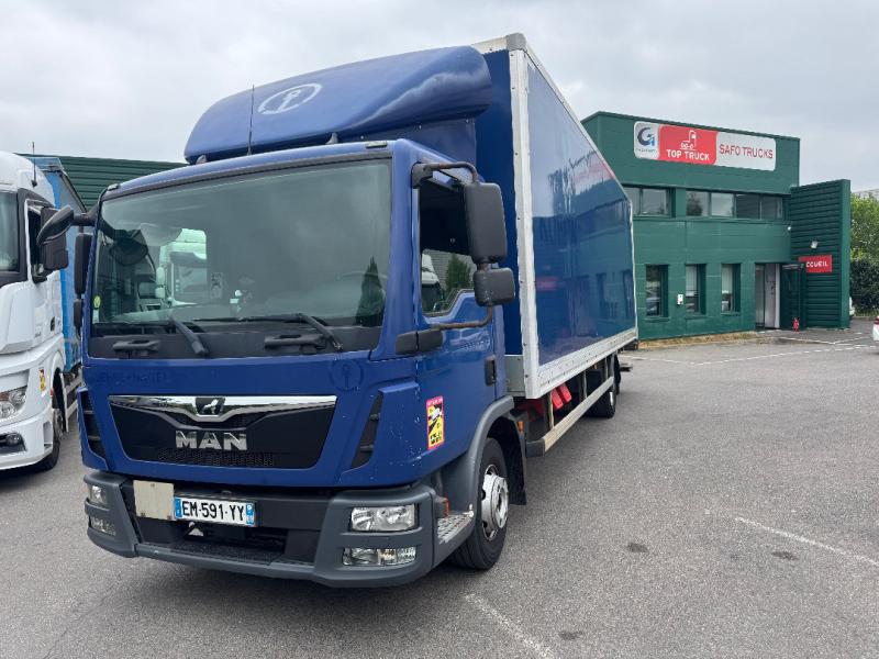 vrachtwagen MAN TGL 12.220