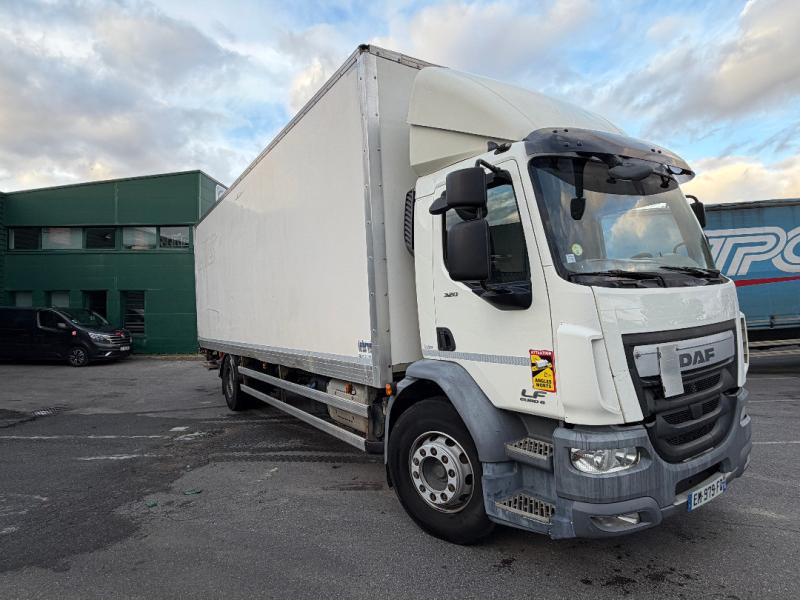 Camion DAF LF