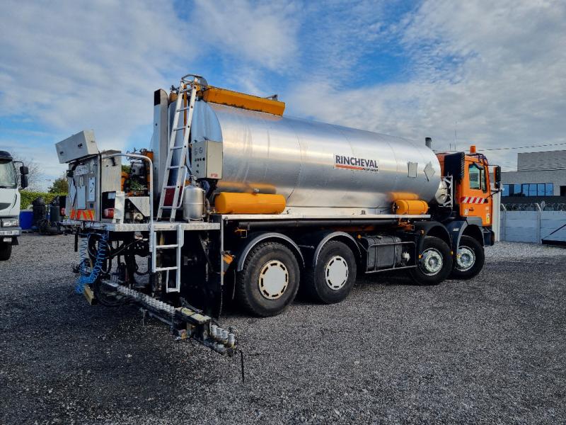 Travaux routiers Rincheval 15 000 LITRES