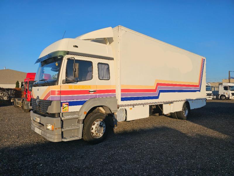 Mercedes Atego 1828