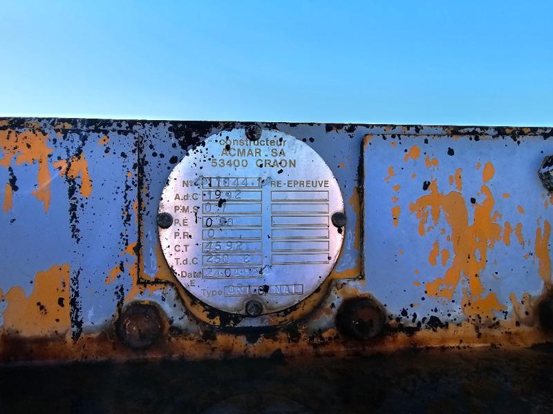 Straßenbau Acmar 4000 litres