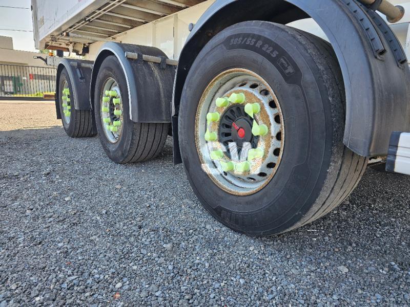 Semi-trailer Legras                                  GRUE JONSERED