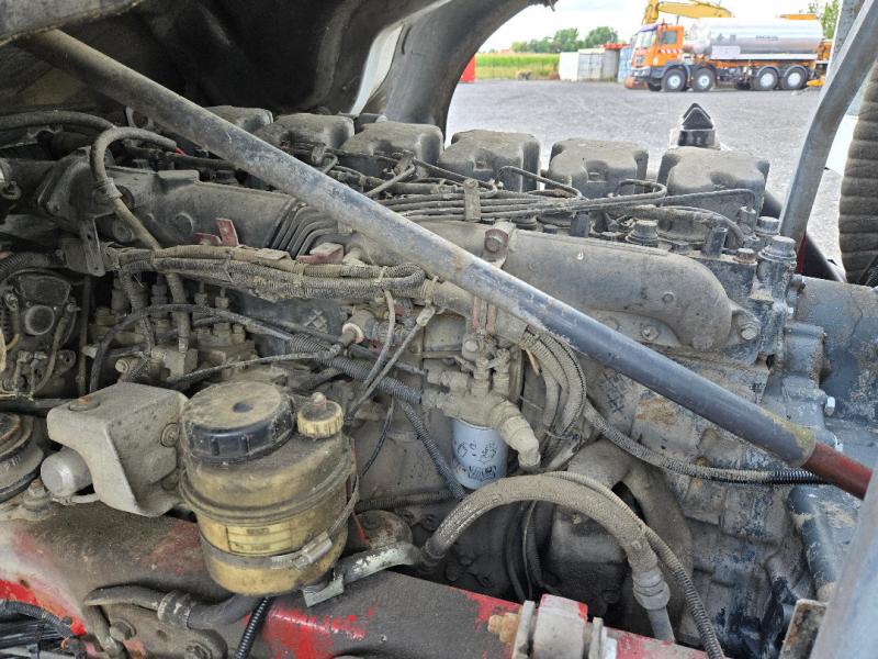 Engin de voirie Renault Premium 260.19