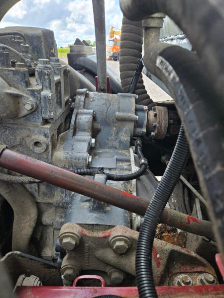 Engin de voirie Renault Premium 260.19