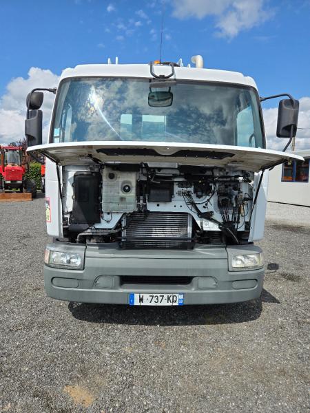 Engin de voirie Renault Premium 260.19