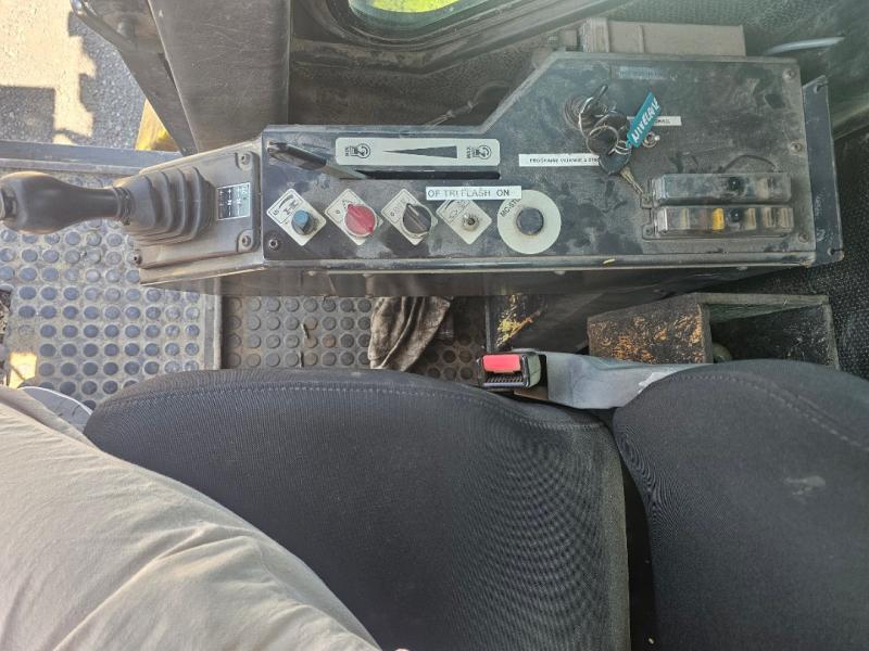 Niveleuse Bomag HBM BG110 TA-2