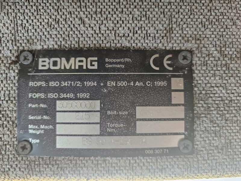 Niveleuse Bomag HBM BG110 TA-2