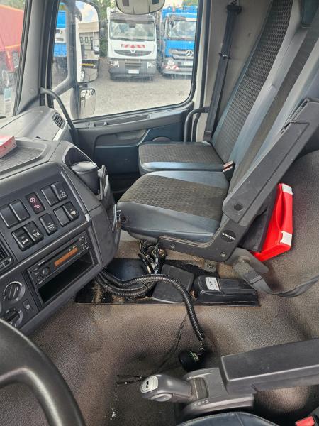 Camion Volvo FM12 420