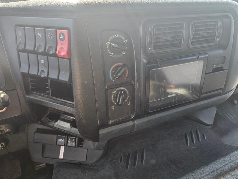 Camion Renault Premium 260