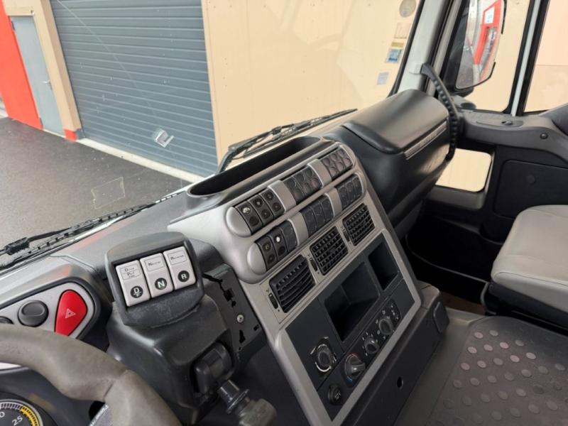 Camion Iveco Stralis 310