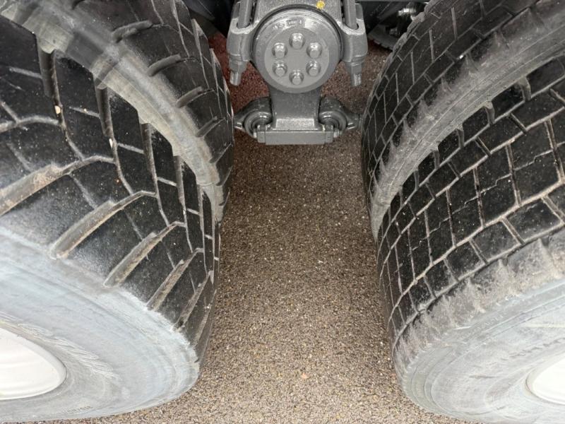 Camion MAN TGS 26.400