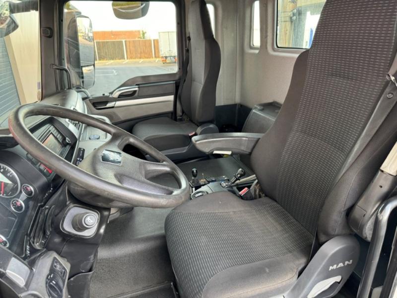 Camion MAN TGS 26.400