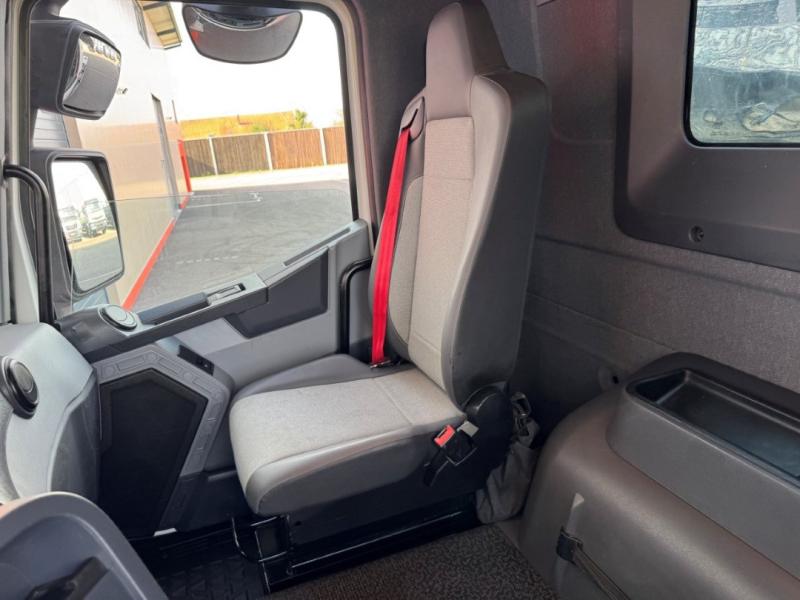 Camion Renault C-Series 430