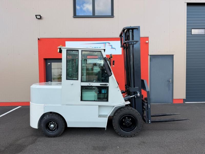 Chariot élévateur Forklift Truck             IYGC30