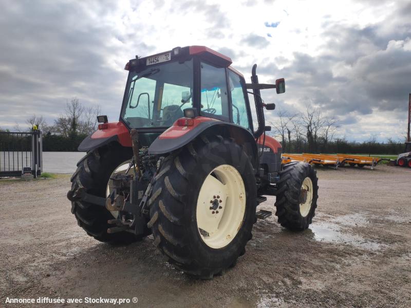 Photo New Holland M100  image 3/13