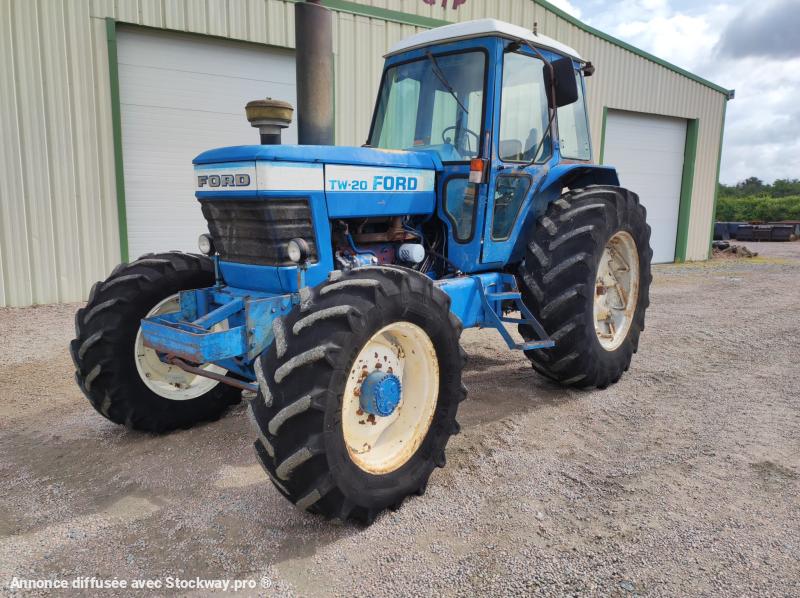 Photo Ford TW20  image 12/14