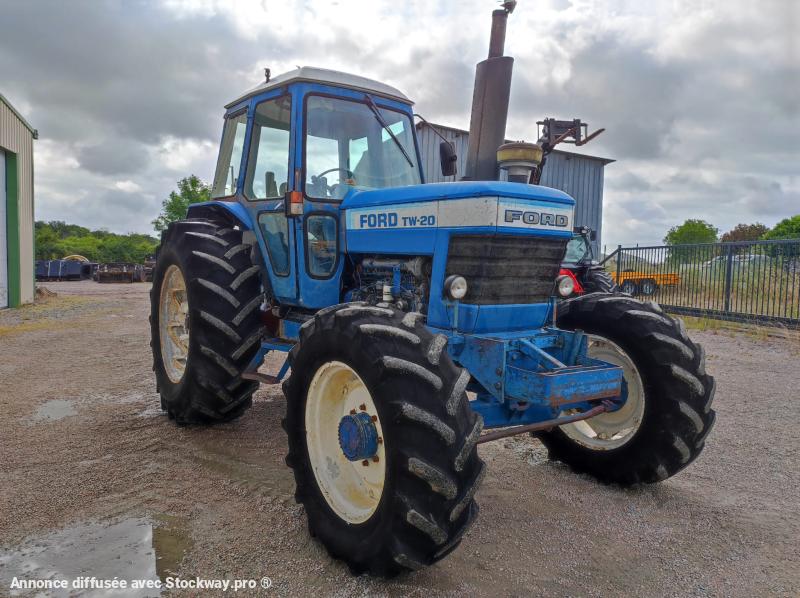 Photo Ford TW20  image 6/14