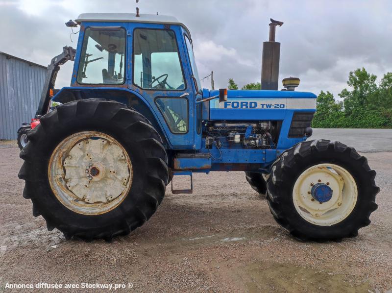 Photo Ford TW20  image 9/14