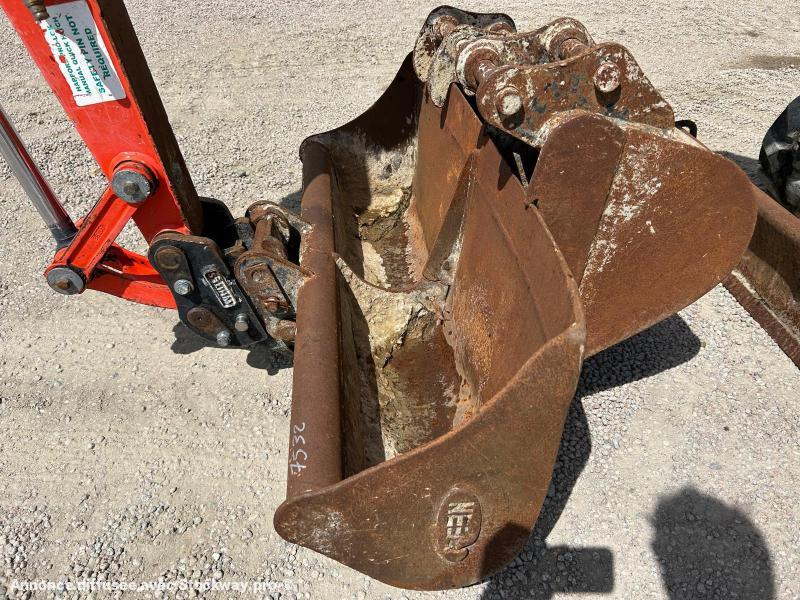 Photo Kubota U27-4  image 5/13