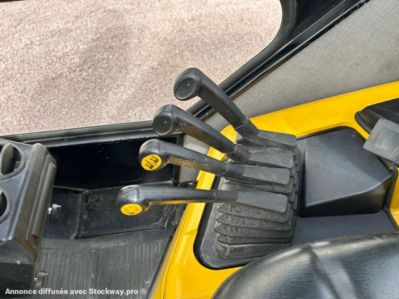 Photo Yale GDP 40  image 8/13