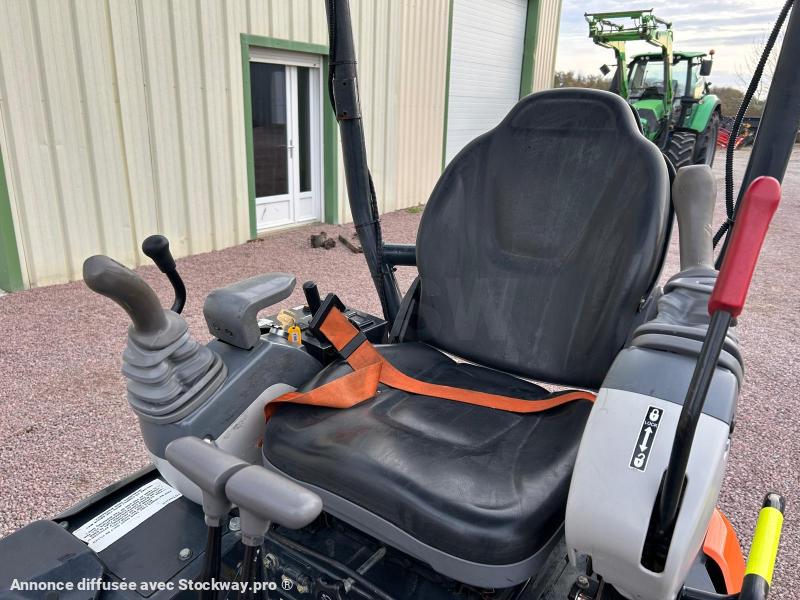 Photo Hitachi ZX19  image 13/13