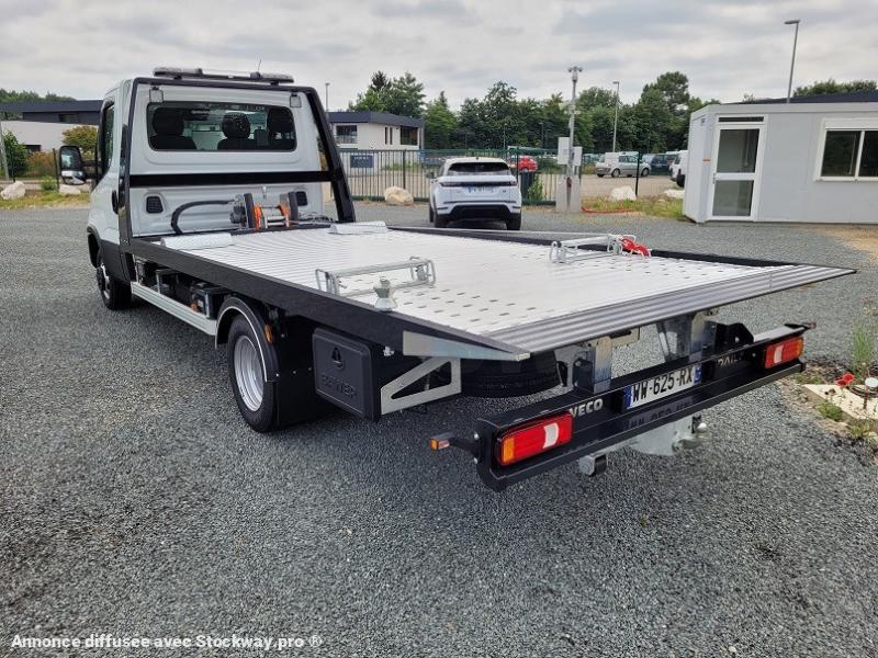 Photo Iveco Daily 35C18 image 2/11