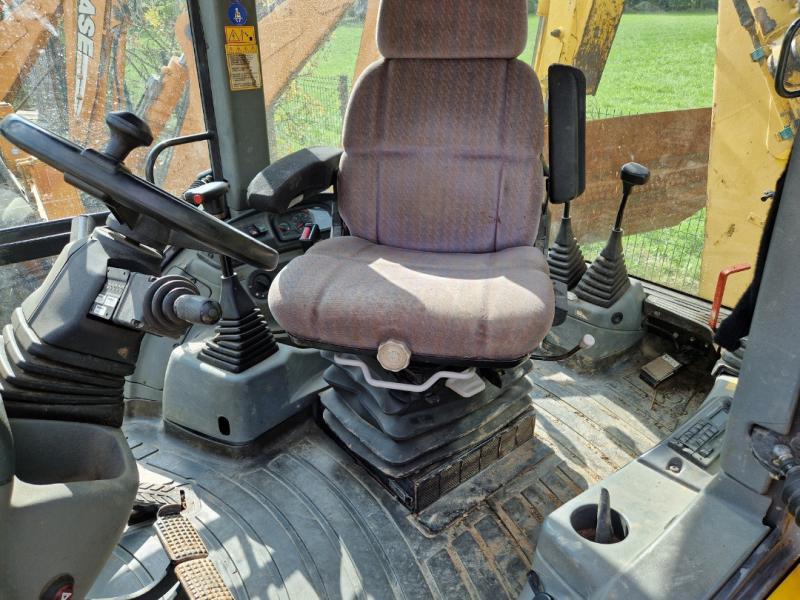 Backhoe loader New Holland LB 110