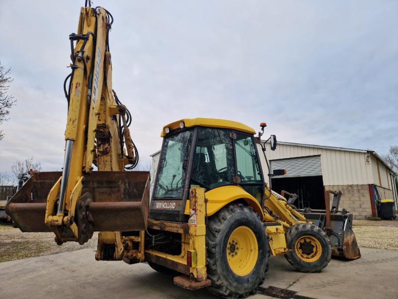 Backhoe loader New Holland LB 110