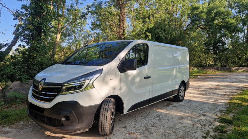 samochód dostawczy Renault Trafic L2H1