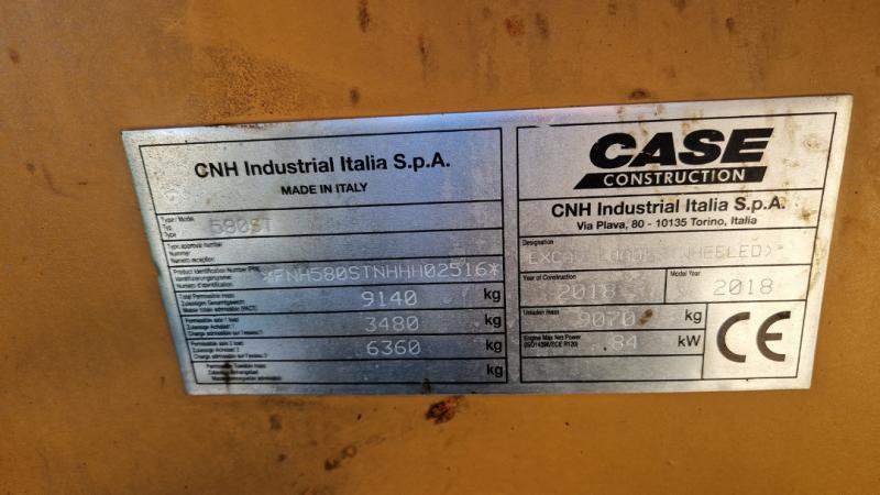 Tractopelle Case 580ST