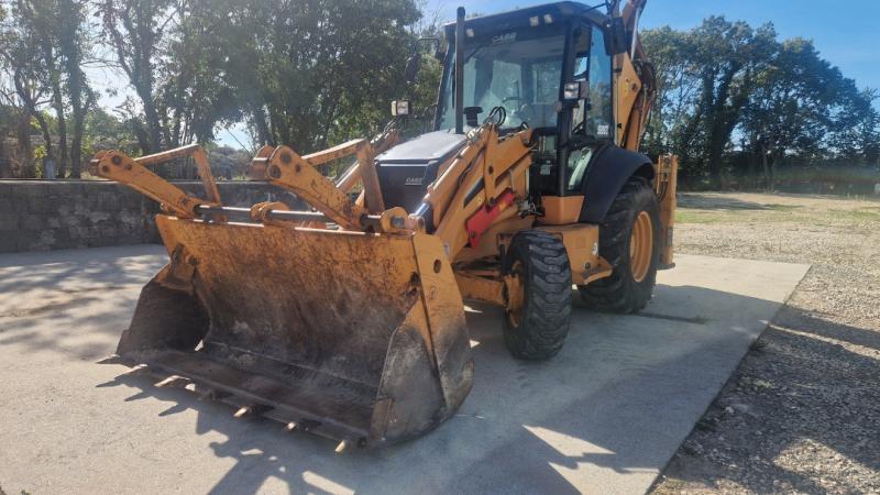 Tractopelle Case 580ST
