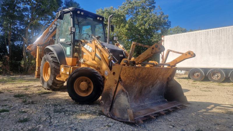 Tractopelle Case 580ST