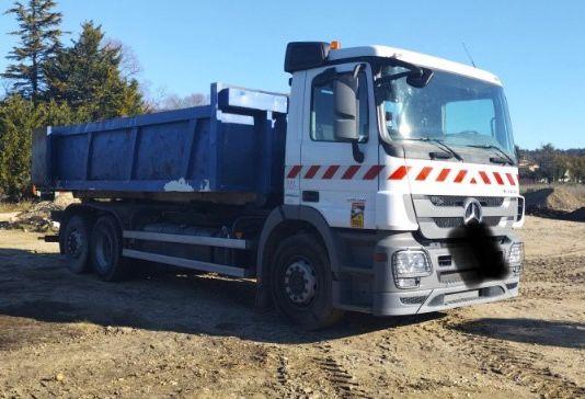 Mercedes Actros 2032