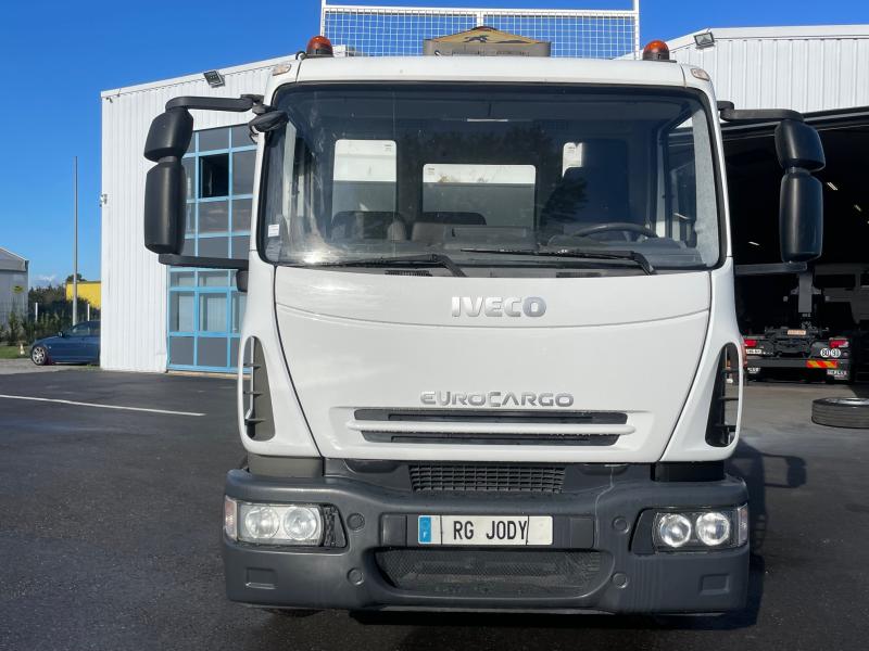 Camion Iveco Eurocargo 140E22